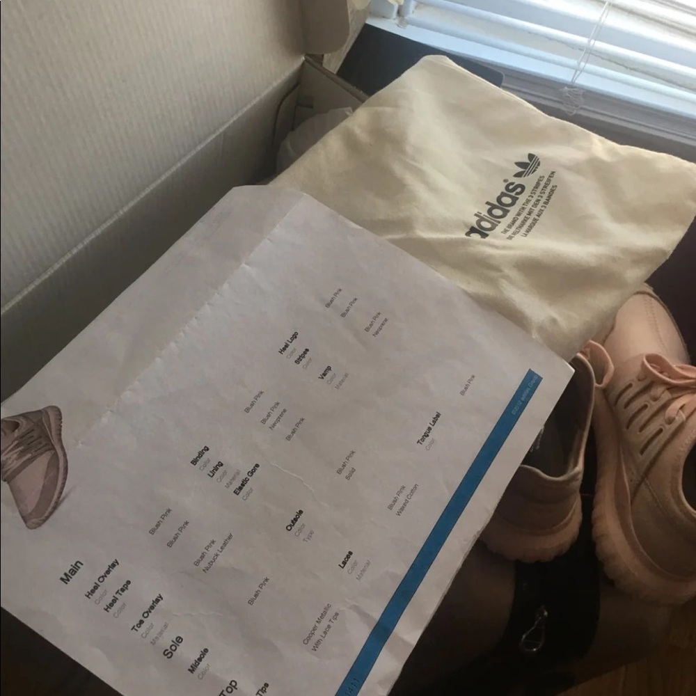 Custom adidas - Picture 4 of 4